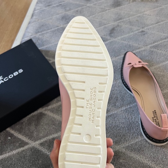 Marc Jacobs Size 7 Light Pink Leather with White Outer Sole - Picture 5 of 8